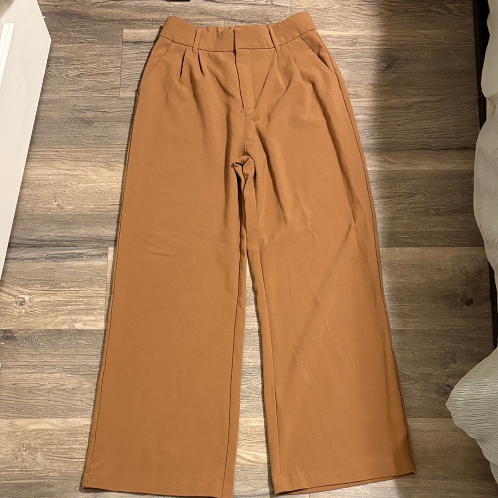 Abercrombie & Fitch Tan wise leg bottoms